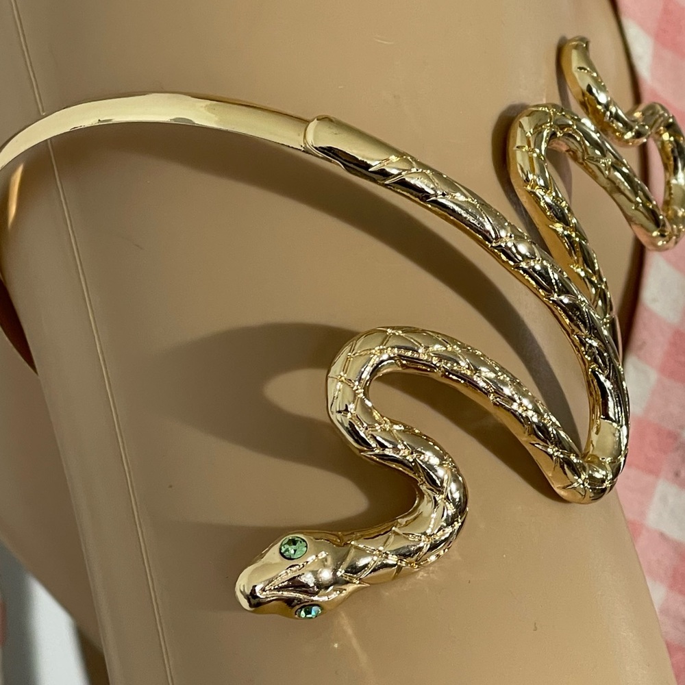 Egyptian goddess Gold tone Snake Spiral Arm Cuff Arm Bracelet